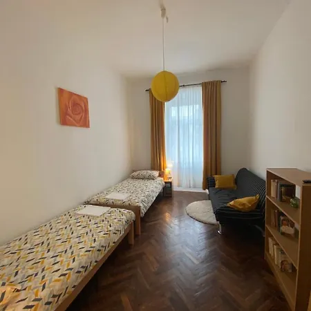 Andela Centar Πούλα